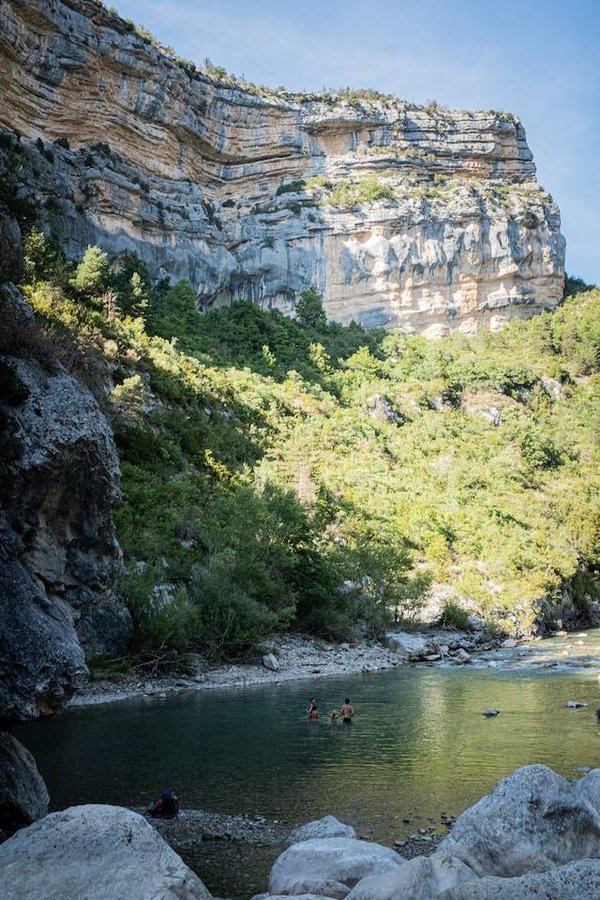 Optez pour un camping Lac de Sainte Croix pas cher : Le guide complet